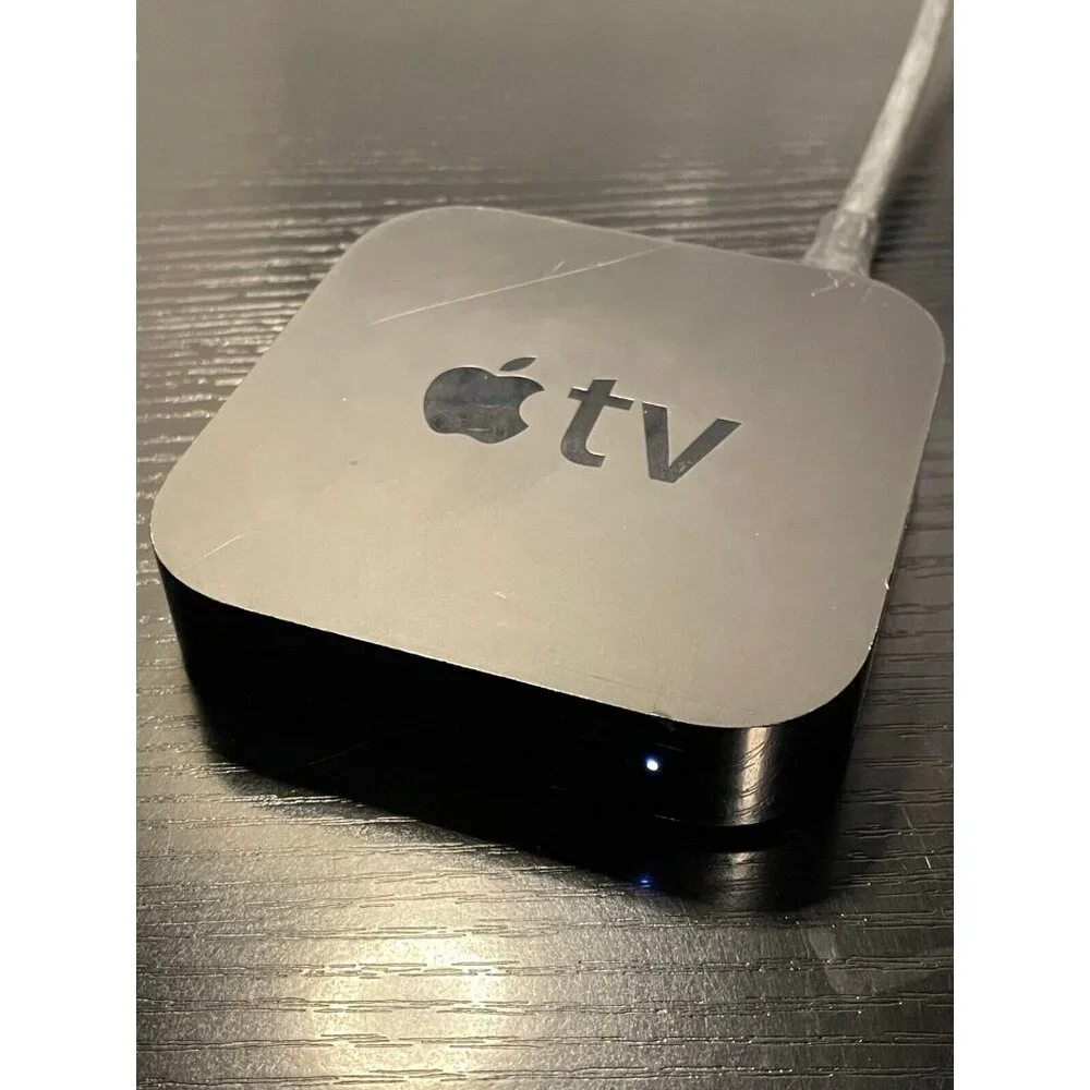 lot of 2 Apple TV 3rd Gen 8GB HD Media Streamer A1469 A1427 only no remote